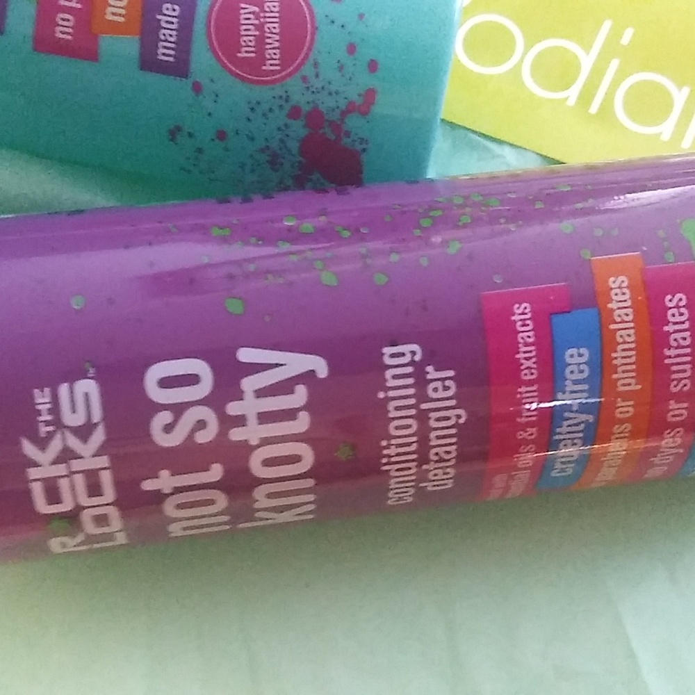 Beauty Bundle - Picture 6 of 6